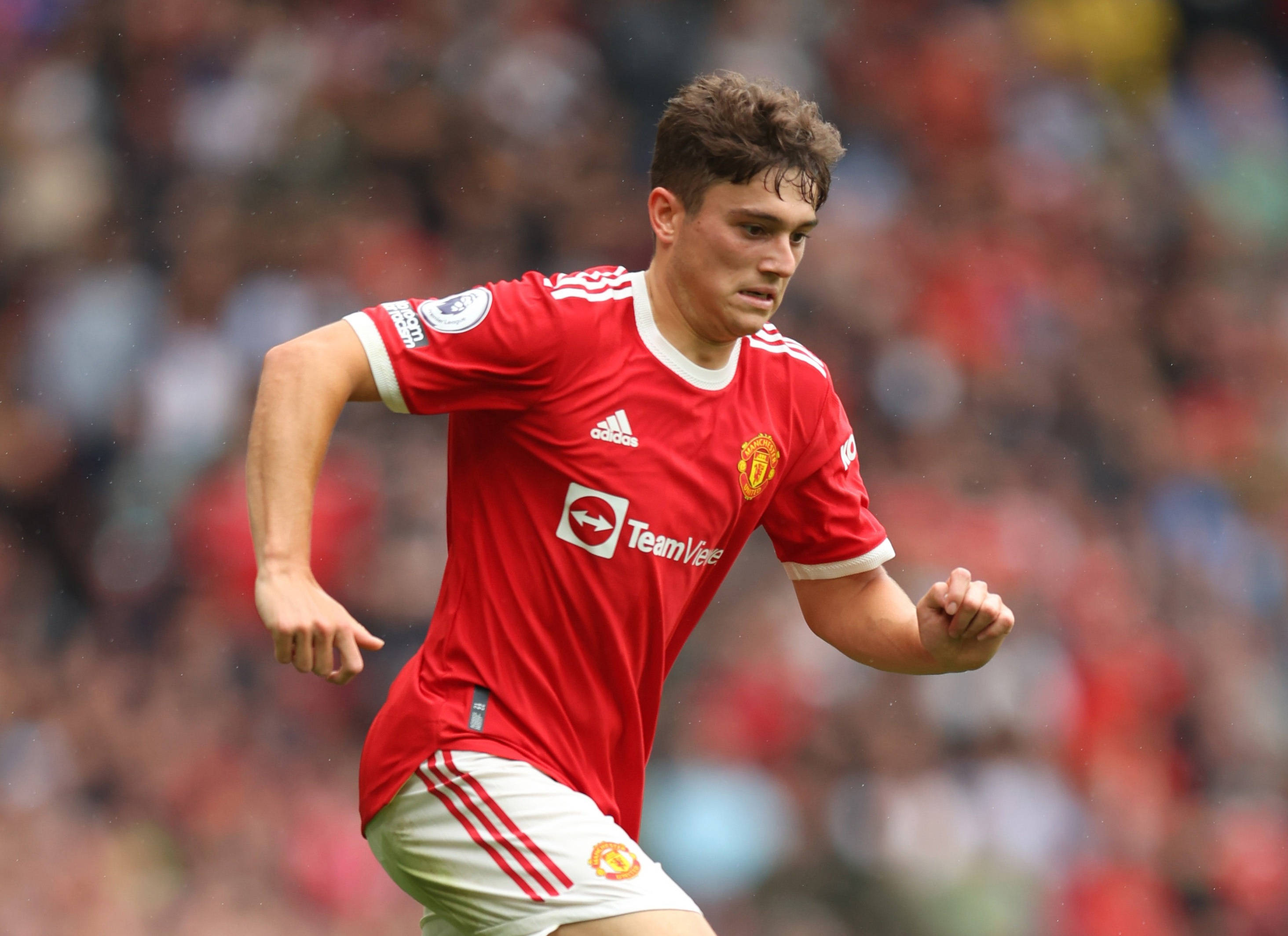 开云体育入口-詹姆斯官方宣布重要助攻新规，尤文图斯引发争议！赢得满堂喝彩的简单介绍