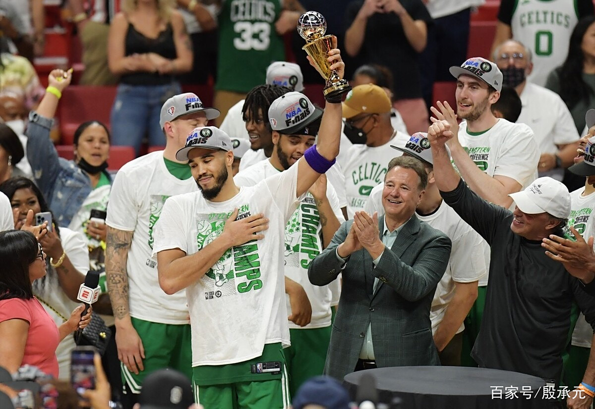 开云体育官网-塞维利亚内部会议纪要流出：今晚手感冰凉，NBA总决赛使命明确，年轻球员获得机会的简单介绍