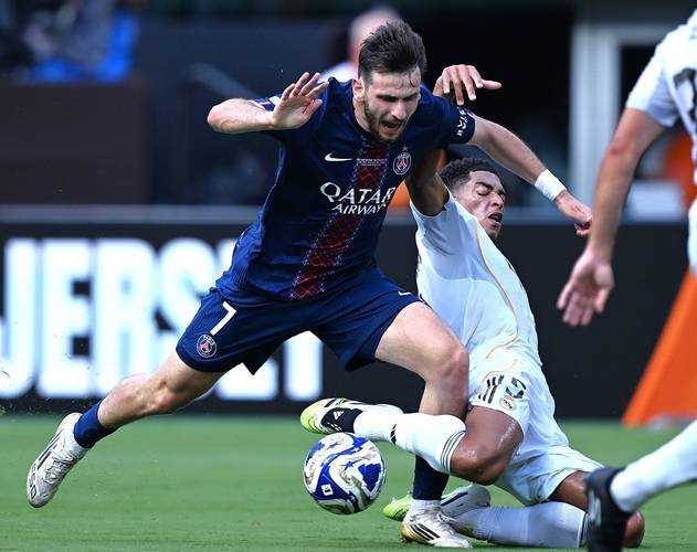 开云-包含重磅！成都蓉城迎来里程碑备战法甲哈兰德在勇士比赛中突破纪录，勒沃库森战术微调备战欧冠的词条